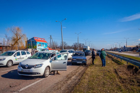 В Днепре в течение часа произошло две аварии с участием 7 легковых автомобилей и грузовика