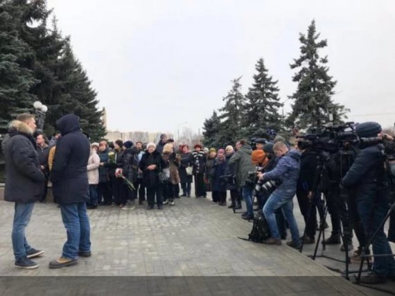 В Москве прощаются с российской певицей Юлией Началовой, которая внезапно умерла 16 марта