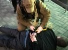 В Киеве мужчина в рясе устроил погром в больнице №12