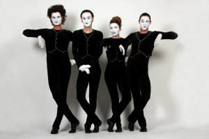 Квартет пантомимы DEKRU выступит в Киеве. Показ спектакля Light Souls состоится 22 марта