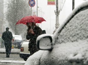 Почти во всей Украине – мокрый снег с дождем. Фото: УНИАН