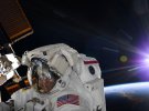 Шестигодинний вихід у космос транслювали онлайн на офіційному сайті NASA.