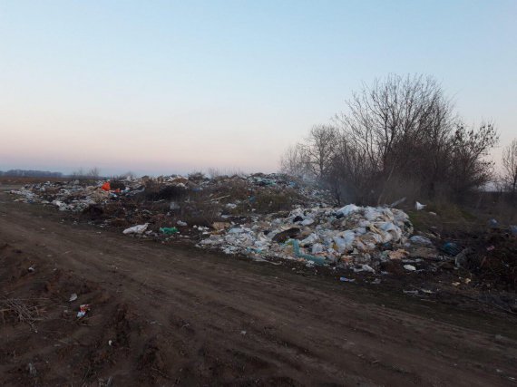 В Тахтауловому виник незаконний смітник