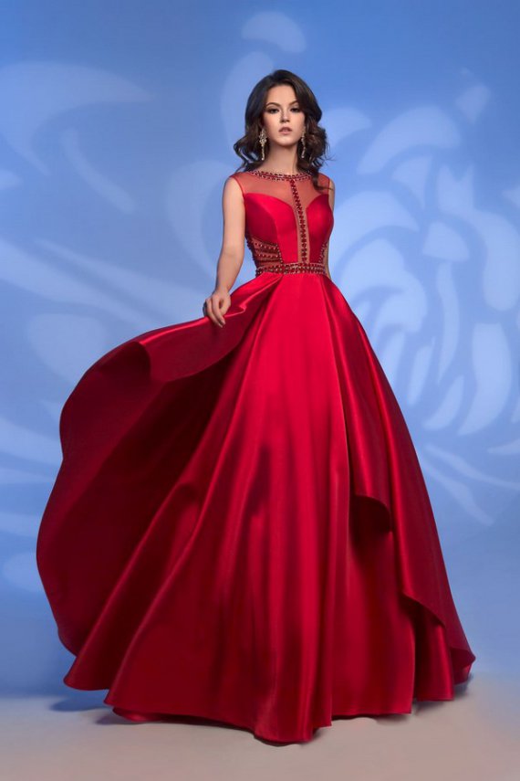 Модна модель випускної сукні у 2019-му році