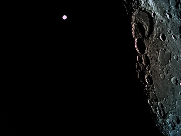 Космическому аппарату Beresheet удалось снять обратную сторону Луны