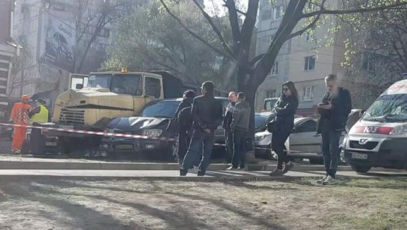 В Днепре КрАЗ протаранил 7 легковушек, автобус и микроавтобус