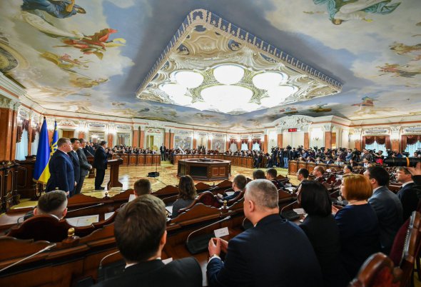 38 суддів Антикорупційного суду склали присягу.