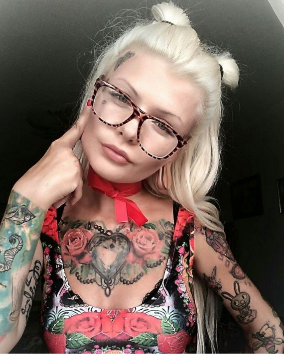 В Тернополе нашли зарезанной 27-летнюю женщину. Была известным тату-мастером