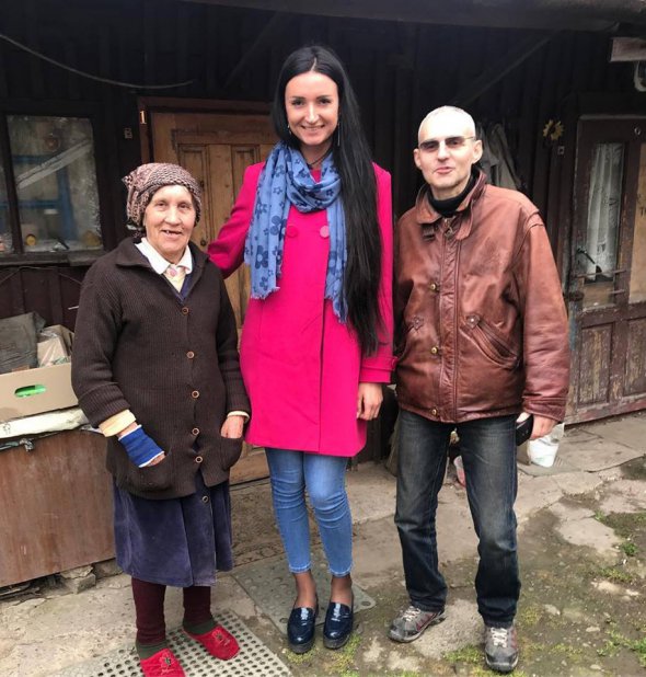 О деятельности рассказывает на страницах в социальных сетях "Помощь Бабушкам Черновцы".