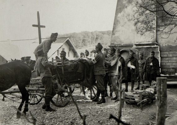 У селі Нижнів на Прикарпатті у 1915 році розміщувався австрійський шпиталь