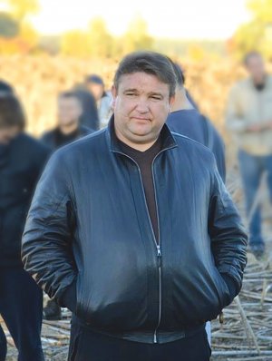 Фермера Олега Коломійця з Фастова на Київщині вбили чотирма пострілами. Лишилася дружина, двоє синів і донька