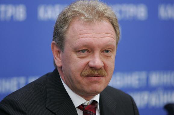 Політичну кар'єру Олег Дубина почав в 2001 році