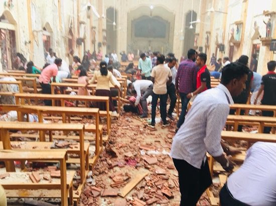 Під час теракту  в церквах та готелях на Шрі-Ланці понад сотня людей загинули, ще чотириста отримали поранення