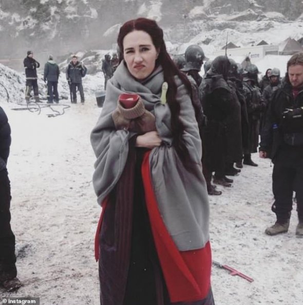 Більшість акторів під час перерв на майданчику жартували