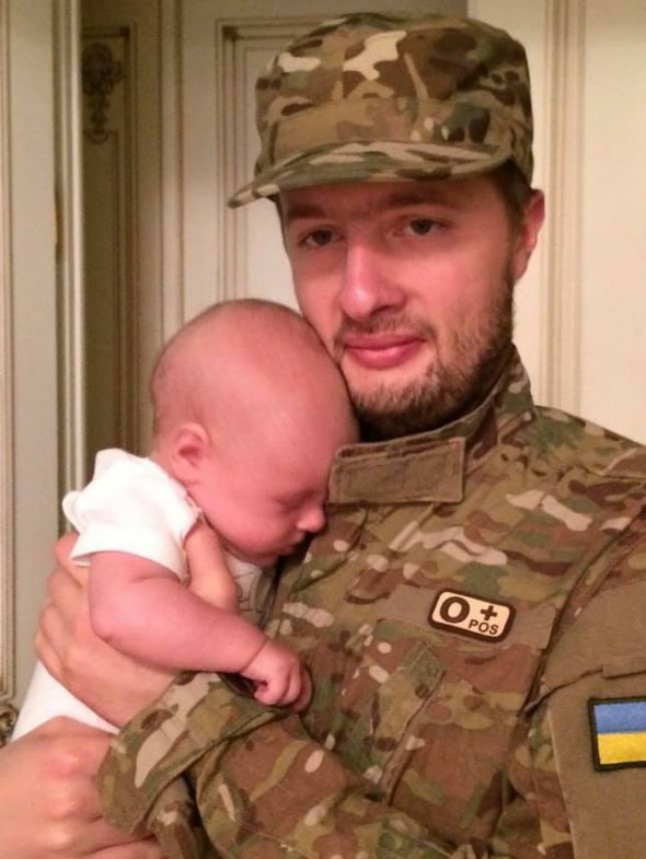 Алексей Порошенко тайно служил на Донбассе, когда его сыну Петру было 2 месяца