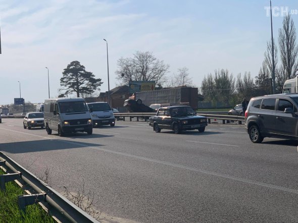 На международной трассе Киев-Чоп перевернулась авто, которое двигалось из столицы