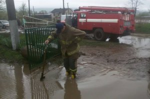 Наводнение нанесло ущерб 13 селам в Тернопольской области. Фото: ДСНС