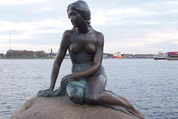 Памятник Русалочка, Дания
