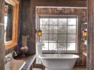 Оформление ванной комнаты в рустикальном стиле позволит создать уютную обстановку, в которой можно расслабиться и ощутить связь с природой.