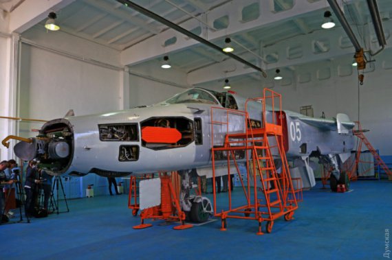 Самолет-разведчик Су-24МР, который модернизируют на Одесском авиазаводе
