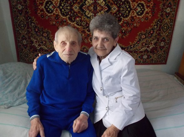 91-річний Петро Модеда учасник бойових дій під час Другої світової війни. Живе у селищі Ланна Карлівського району на Полтавщині