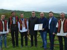Традиция проводов отар овец и коз на полонинские пастбища на Закарпатье поддерживается с давних времен