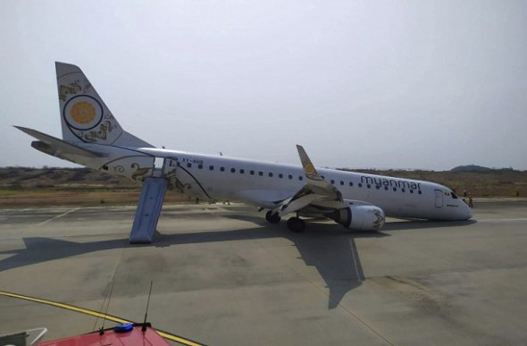 У М'янмі літак здійснив жорстку посадку в міжнародному аеропорту Мандалая