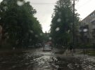 У вечері 13 та в ніч на 14 травня Полтавщину та Рівненщину накрили сильні зливи.