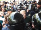 14 мая, активисты пришли с пикетом под здание Генеральной прокуратуры Украины с требованием отставки Генерального прокурора Юрия Луценко.  Затем они прошли маршем к зданию Министерства внутренних дел, где планировали провести аналогичную акцию.