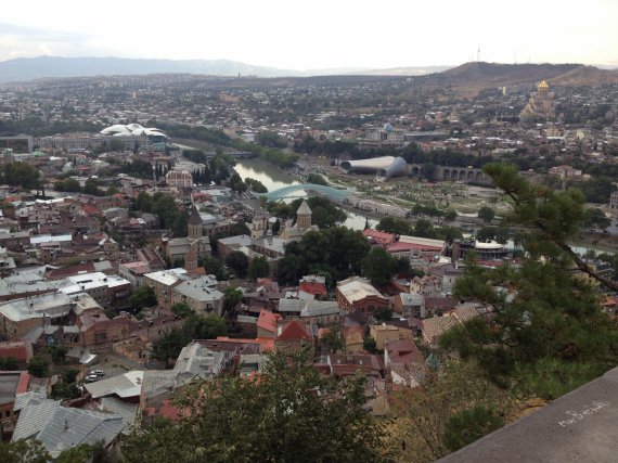 Тбилиси — это очень расслабленный город, здесь жизнь не кипит, а плавно протекает, к этому тяжело приспособиться после Киева.