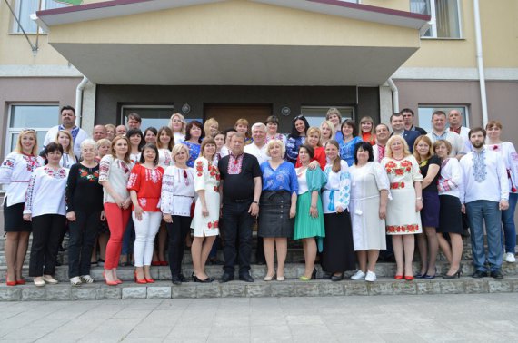 Працівники Тетіївської міської ради також приєдналися до святкування Дня вишиванки
