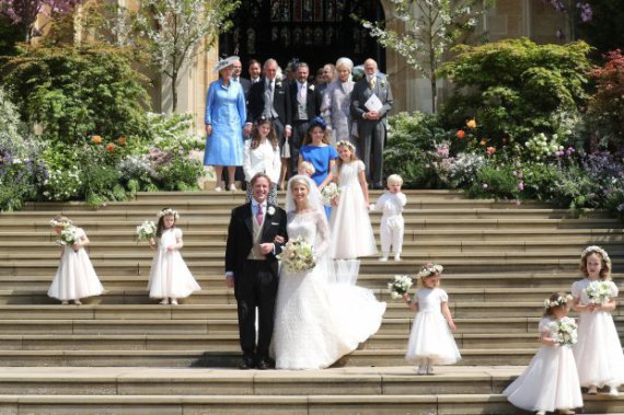 Племінниця Єлизавети ІІ 37-річна леді Габріела Віндзор вийшла заміж за свого нареченого – 44-річного фінансиста Томаса Кінгстона.