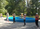 У Карлівці учні 6-А класу самостійно відновили фонтан