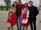 Сегодня в украинских школах звучит последний звонок