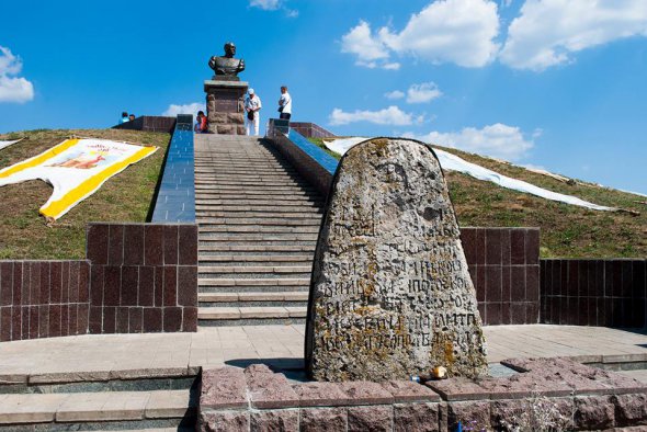 Могила Івана Сірка