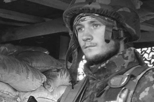 Боєць Мар'ян Корчак воював на фронті кілька років. БУв парамедиком у штурмовій роті ДУКу