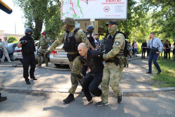В Одесі постраждало 5 правоохоронців