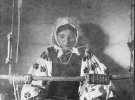 В мережі з'явилися фото українців на початку ХХ століття. На світлинах з етнографічного альбому зображено життя і побут людей