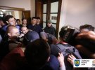 У Львові активісти виламали двері до міськради 