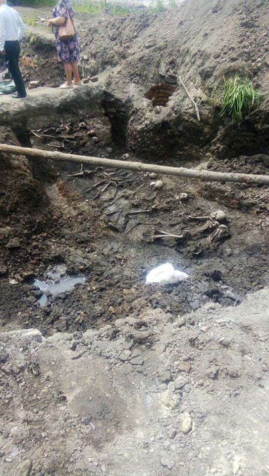 У Дубно знайшли тіла жертв репресій