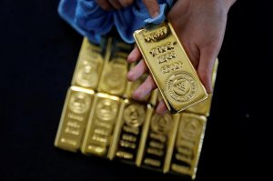Конфисковали золото Венесуэлы