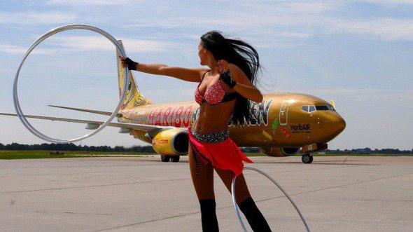 Клішта також брала участь у шоу "Україна має талант", після чого її почали запрошувати в інші країни