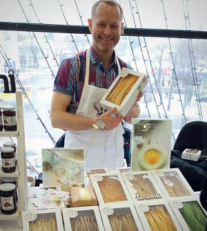 Максим Шерстюк два роки виготовляє італійську пасту із семоли