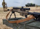 Самозарядний карабін UAR-10, виготовляється українською фірмою "Зброяр". Створений на базі американської гвинтівки AR-15/M-16 під набій калібром 7,62х51 NATO. Комплектуються американськими оптичними прицілами Vortex або Bushnell.