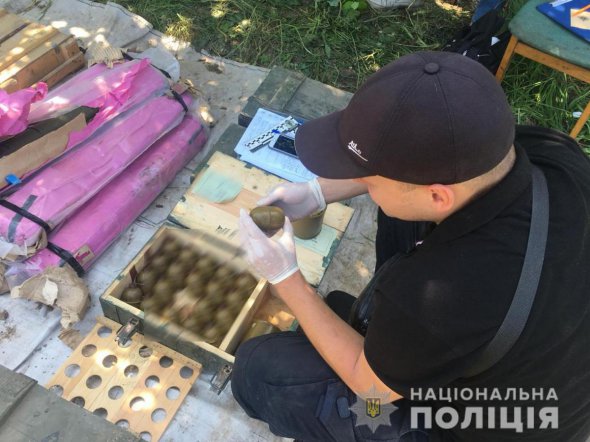 На Ровенщине нашли тайник с боеприпасами