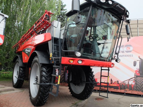 Kverneland iXdrive 5240