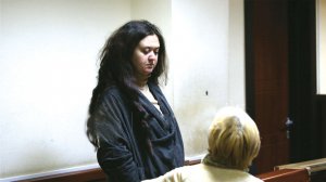 Хмельничанку Юлію Сусляк підозрюють у торгівлі власними дітьми