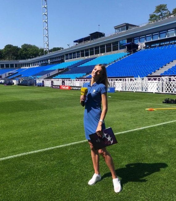 Журналистка Власти Щеглова стала девушкой украинского футболиста Александра Зинченко. Фото: Ua.tribuna.com
