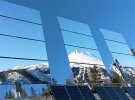 В 2013-му  на вершиних гір встановили три дзеркала. Вони коштували 5 млн норвезьких крон. 