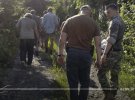 Військовослужбовцями батальйонно-тактичної групи «Азову», які тримають оборону на Світлодарській дузі, було виявлено і затримано групу цивільних у кількості 6 осіб